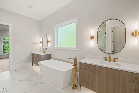 $2,195,000 | 9004 Meadow Pointe Court, Wake Forest, NC 27587