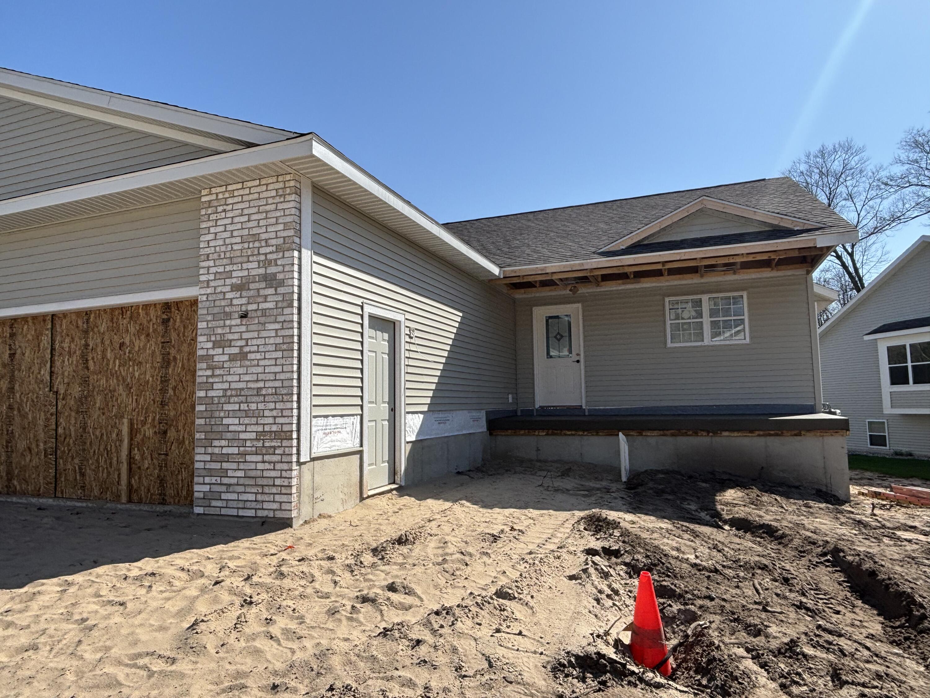 1519 East Addison Way Muskegon, MI 49445 - Photo 6 of 94 IMG_7675