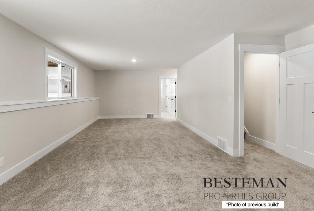 1519 East Addison Way Muskegon, MI 49445 - Photo 75 of 94 1516AddisonWay-47LoRes