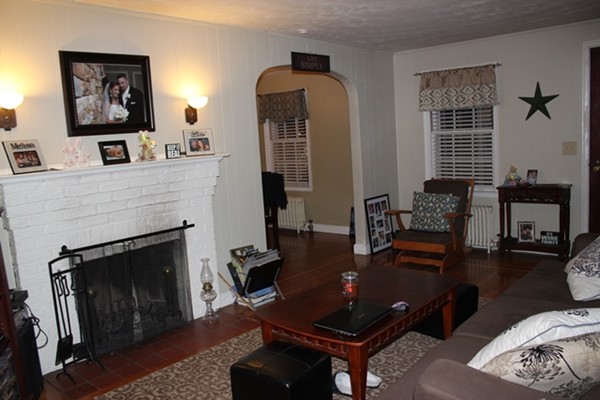 12 Fairhaven Road Worcester, MA 01606 - Photo 4 of 14 Gallery Image 4