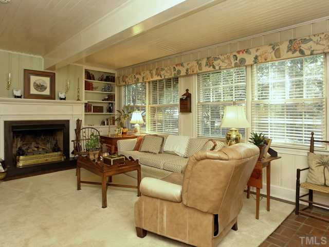 911 Runnymede Road Raleigh, NC 27607 - Photo 9 of 25 Den/Family/Great Room