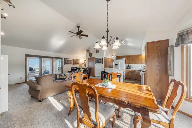 $879,900 | 9302 Blanco Road, Winneconne, WI 54986