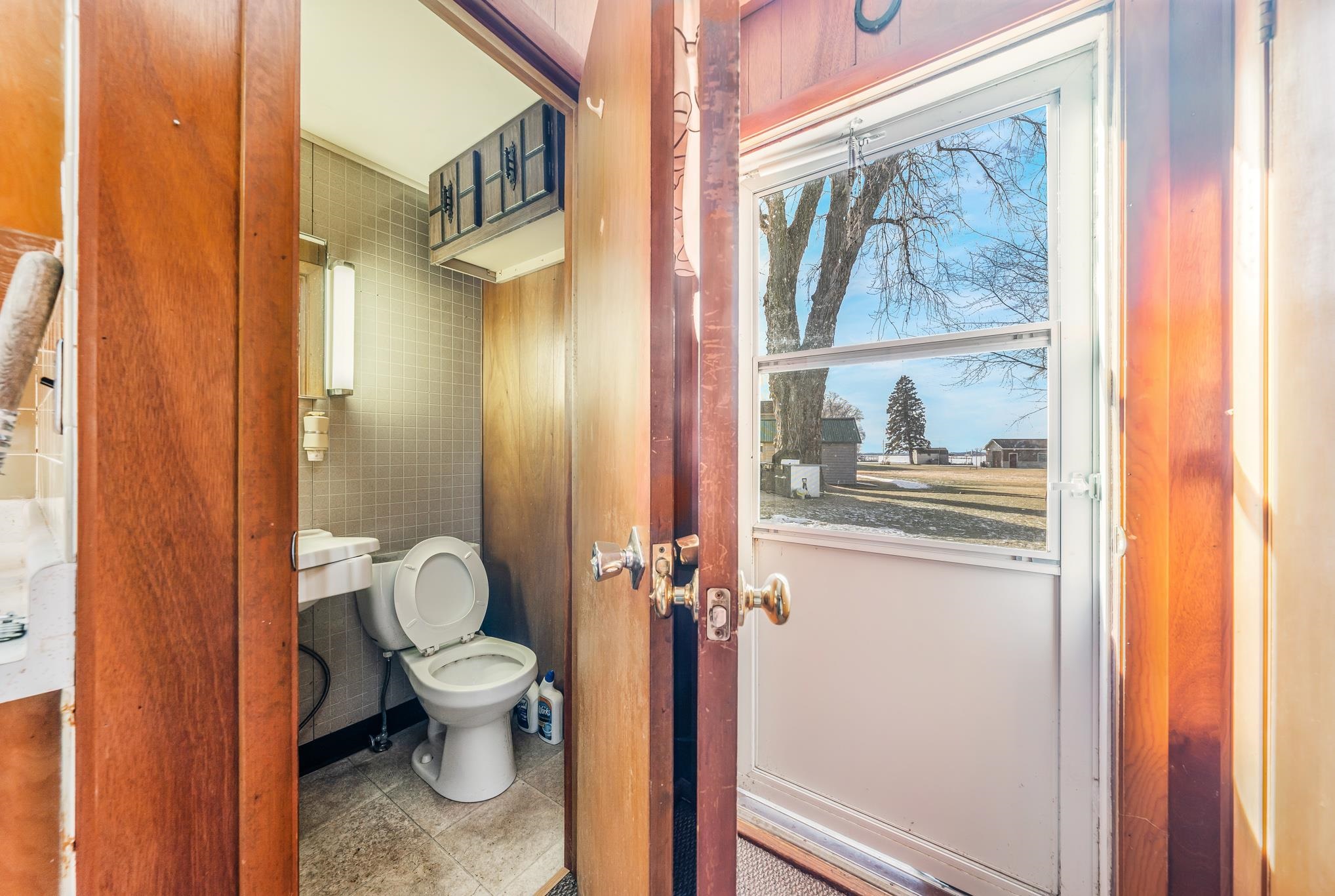 9302 Blanco Road Winneconne, WI 54986 - Photo 36 of 46