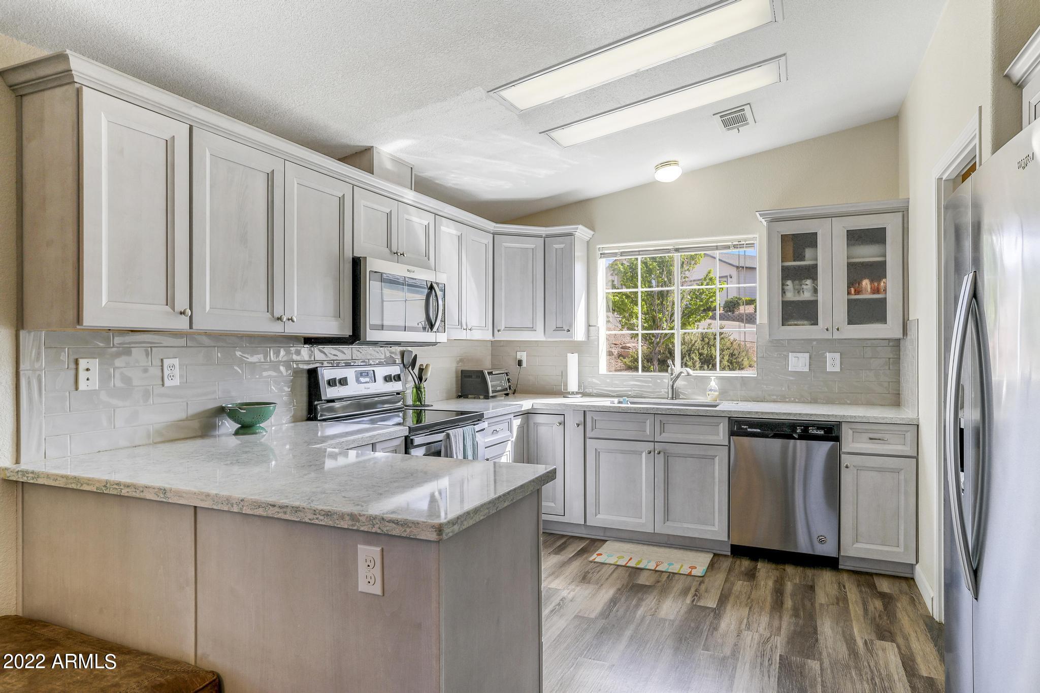 1025 West Rim View Road Payson, AZ 85541 - Photo 10 of 33 KITCHEN