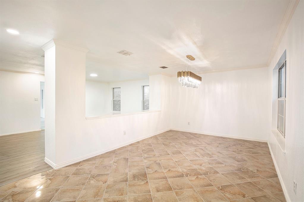 4800 Sleepy Ridge Circle Fort Worth, TX 76133 - Photo 12 of 40