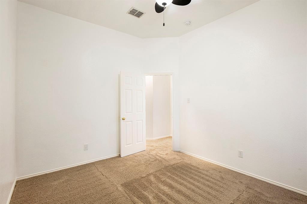 4800 Sleepy Ridge Circle Fort Worth, TX 76133 - Photo 22 of 40 a view of an empty room