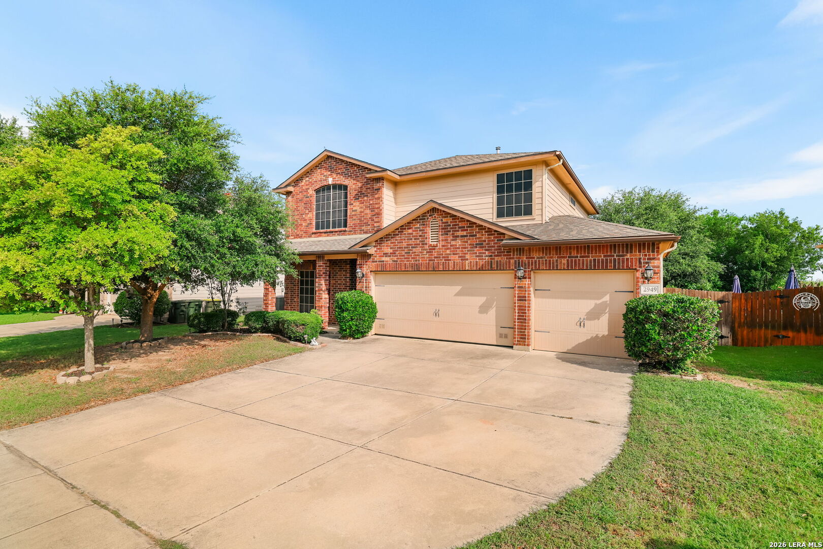 2949 Ashwood Road Schertz, TX 78108 - Photo 2 of 19