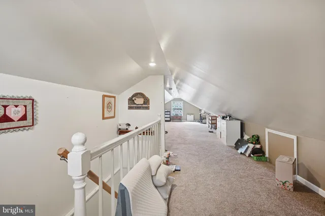 a view of entryway and livingroom