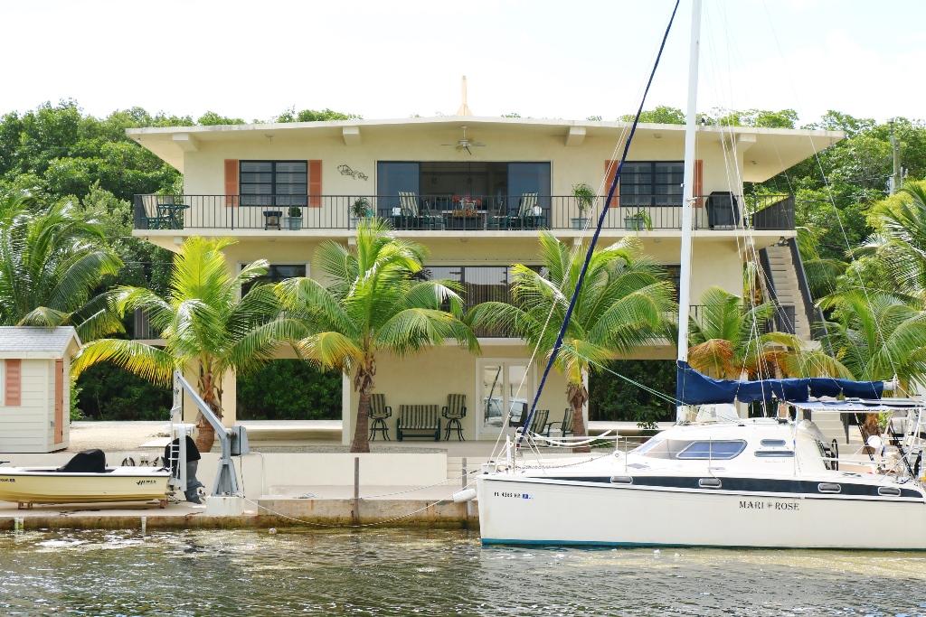 40 S Andros Key Largo - rear of home 2