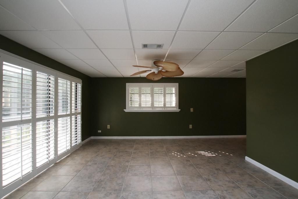 40 Andros Road Key Largo, FL 33037 - Photo 21 of 34 40 S Andros Key Largo - mid level master