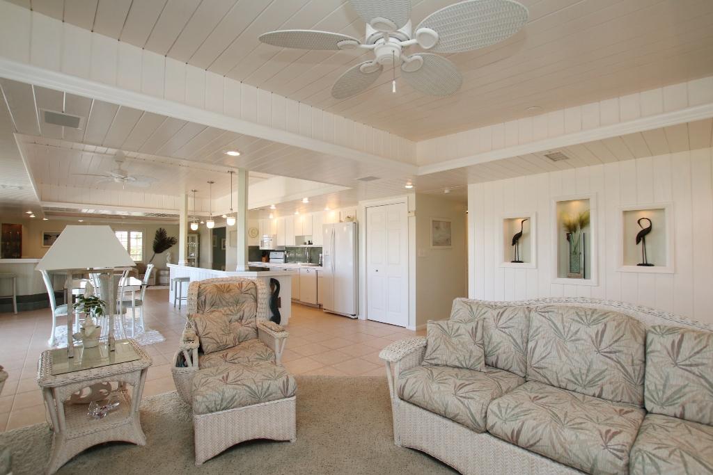 40 Andros Road Key Largo, FL 33037 - Photo 29 of 34 40 S Andros Key Largo - upstairs living