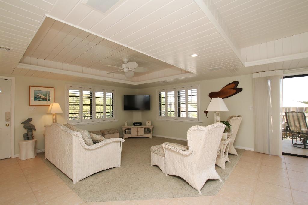 40 Andros Road Key Largo, FL 33037 - Photo 30 of 34 40 S Andros Key Largo - upstairs living