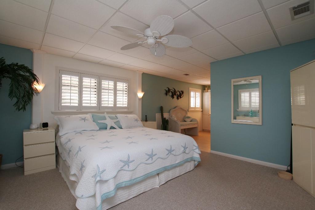 40 Andros Road Key Largo, FL 33037 - Photo 33 of 34 40 S Andros Key Largo - upstairs master