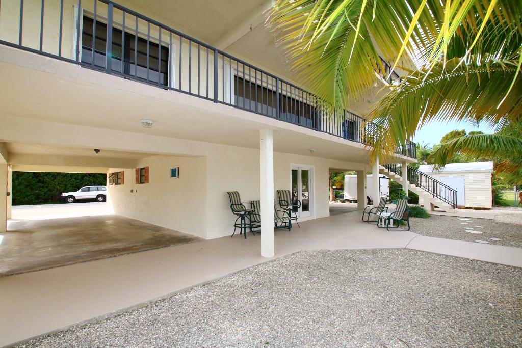 40 Andros Road Key Largo, FL 33037 - Photo 34 of 34 40 S Andros Key Largo - downstairs rear