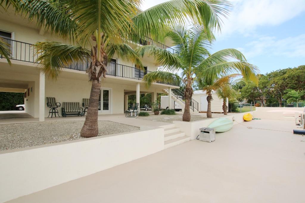 40 Andros Road Key Largo, FL 33037 - Photo 8 of 34 40 S Andros Key Largo - dock 2