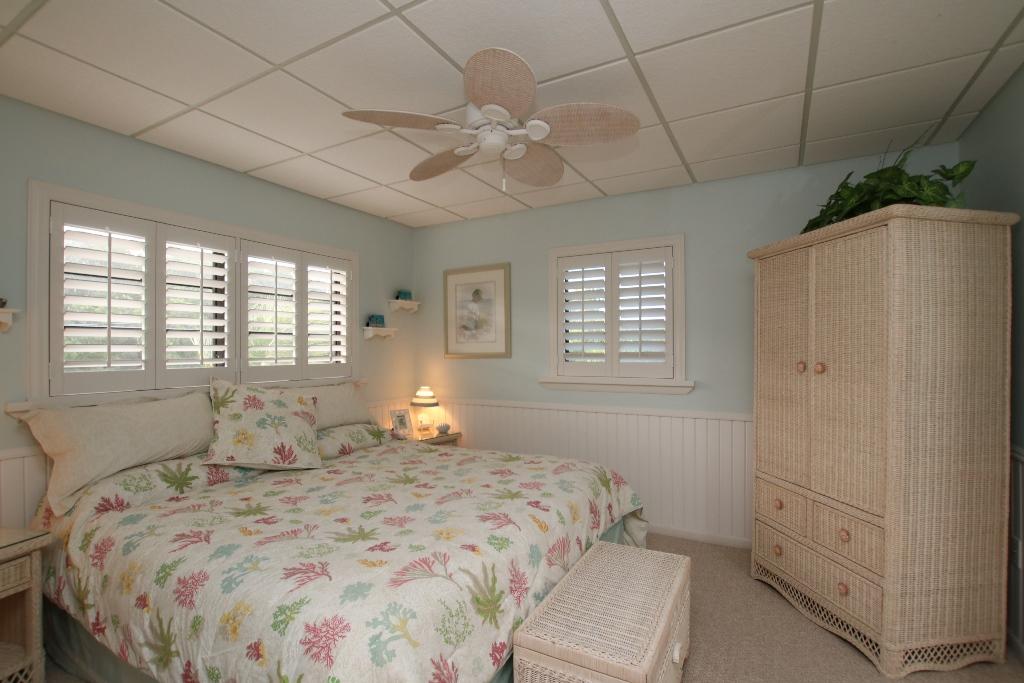 40 Andros Road Key Largo, FL 33037 - Photo 9 of 34 40 S Andros Key Largo - upstairs guest b