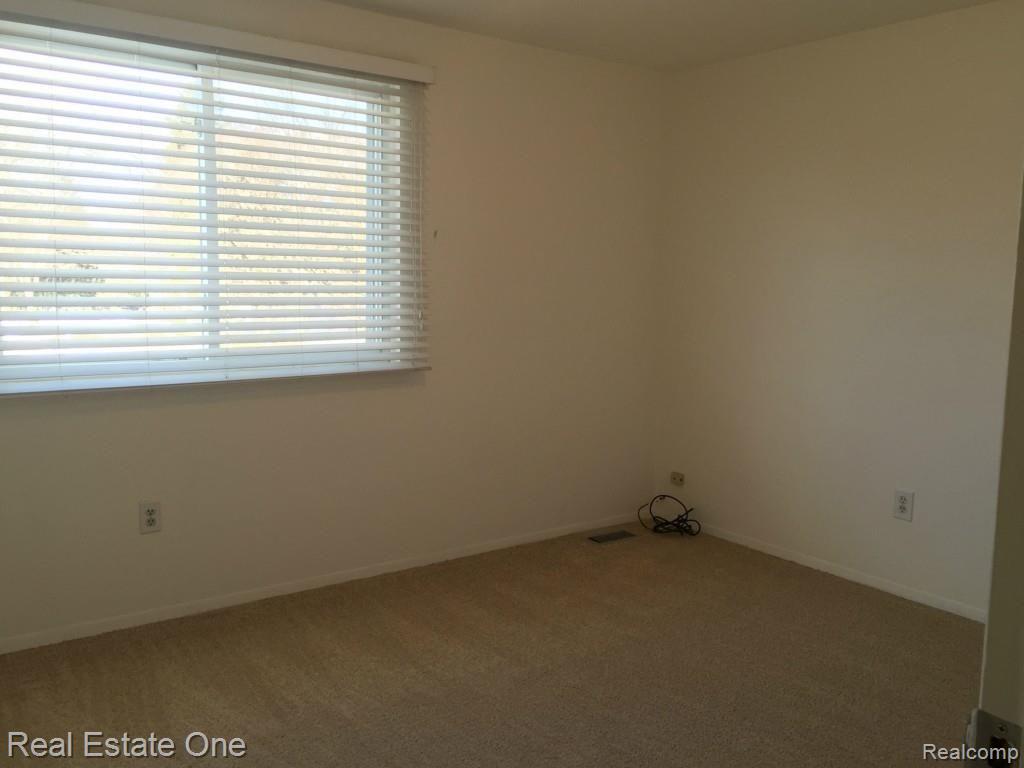 1787 Southfield Road, Unit 9 Birmingham, MI 48009 - Photo 13 of 17 Photo Jan 27, 10 43 16 AM.jpg