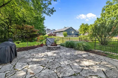 $495,000 | 996 San Sebastian Drive, Fenton, MO 63026
