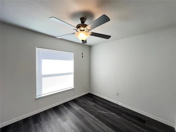 $1,574 | 297 Malauka Loop, Ocklawaha, FL 32179