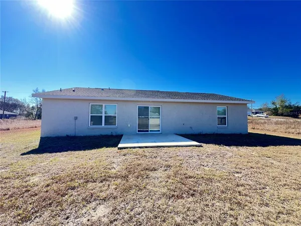 $1,574 | 297 Malauka Loop, Ocklawaha, FL 32179