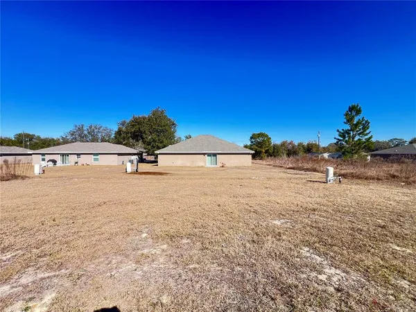 $1,574 | 297 Malauka Loop, Ocklawaha, FL 32179