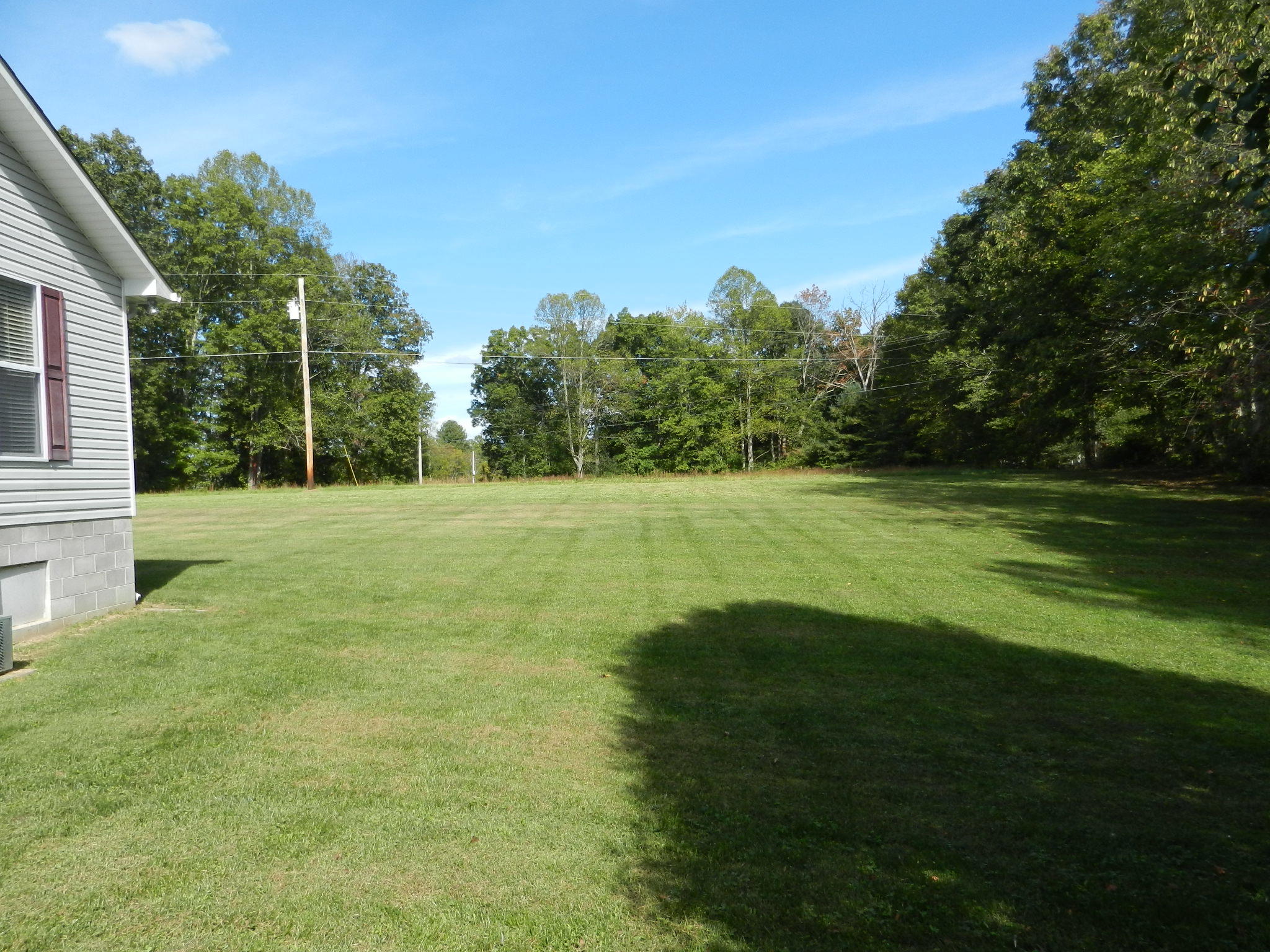511 Cooper Lake Road Oneida, TN 37841 - Photo 5 of 22 DSCN2815