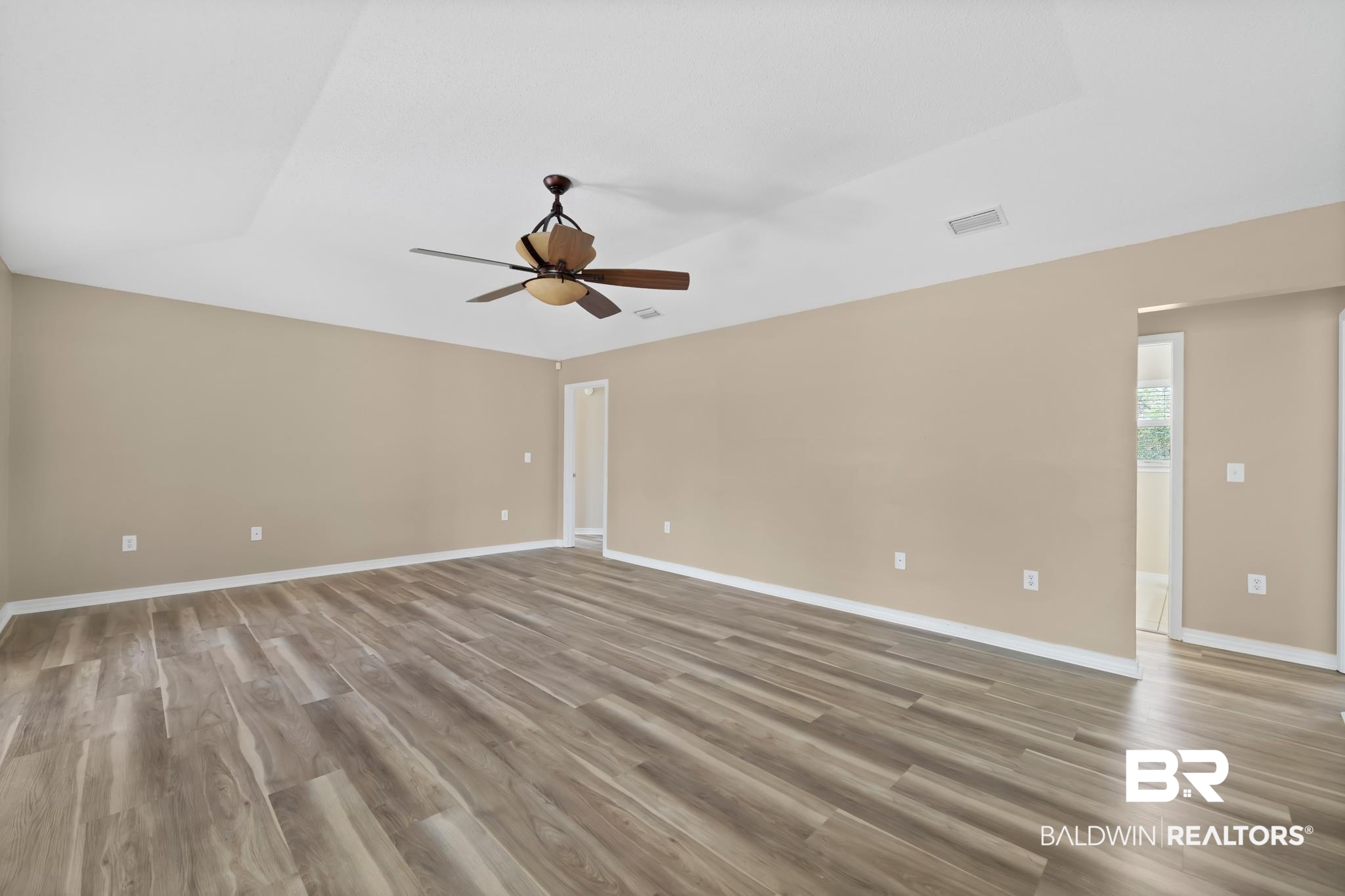 1064 Amazon Drive Foley, AL 36535 - Photo 6 of 26 Living area