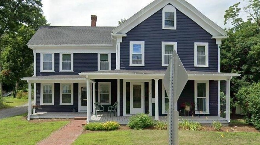 136 Commonwealth Road Wayland, MA 01778 - Photo 27 of 27 front view of a house with a yard