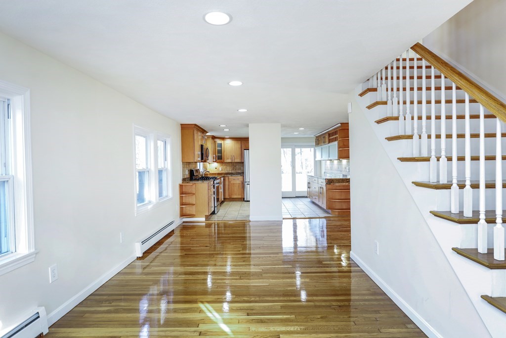 2 Cole Road Danvers, MA 01923 - Photo 8 of 31 Gallery Image 8