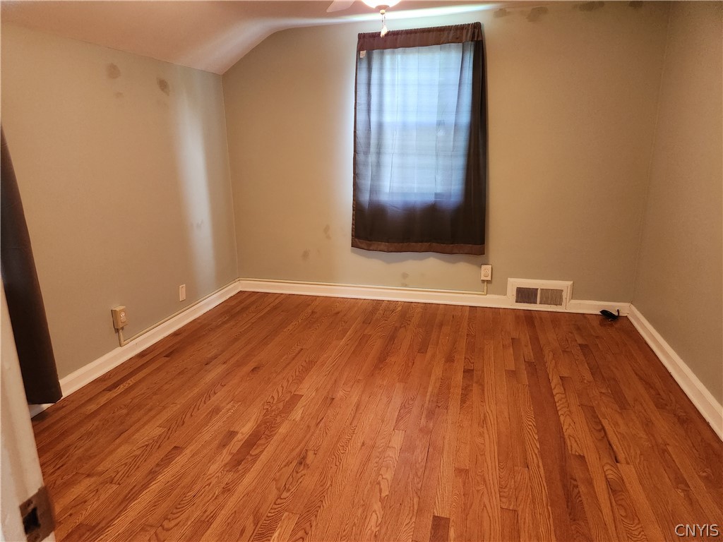 200 Windemere Road Syracuse, NY 13219 - Photo 24 of 29 Bedroom #3