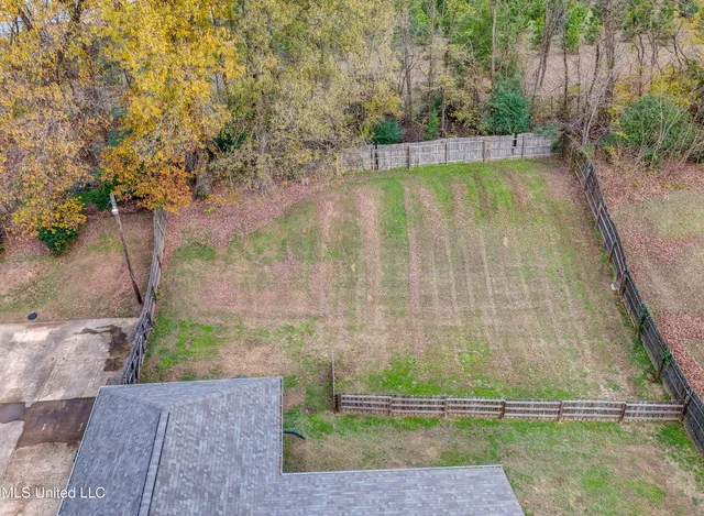 $369,000 | 220 Manchester Drive, Vicksburg, MS 39183