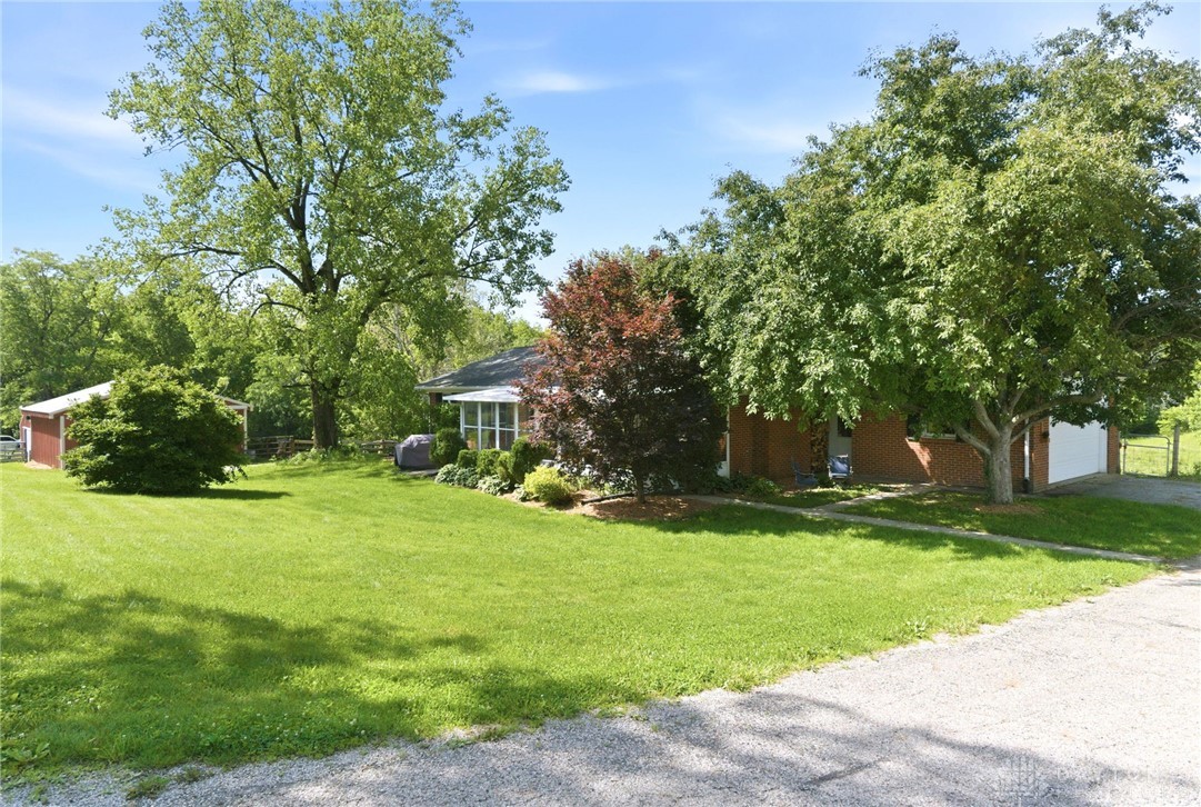 2395 Clark Run Road Xenia, OH 45385 - Photo 3 of 74