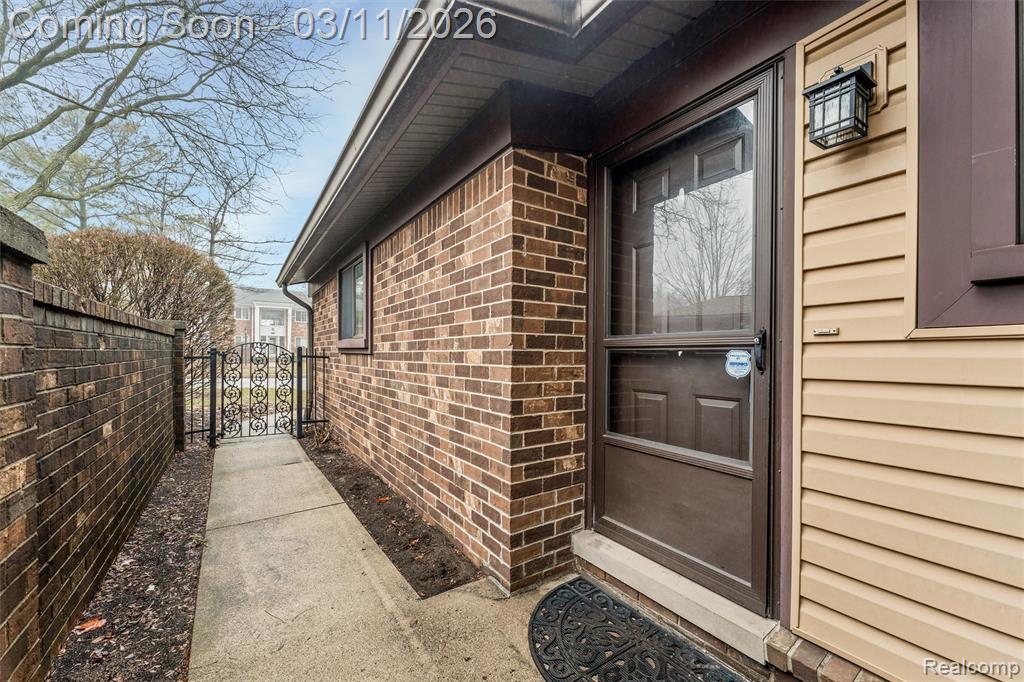 32161 West 12 Mile Road Farmington Hills, MI 48334 - Photo 3 of 17