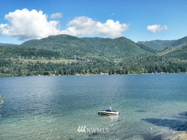 6 Inlet Circle Bellingham, WA 98229 - Photo 2 of 25 Gallery Image 2