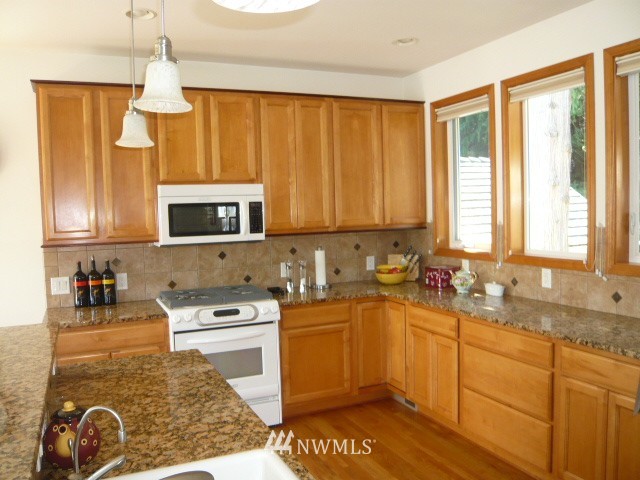 6 Inlet Circle Bellingham, WA 98229 - Photo 9 of 25 Gallery Image 9