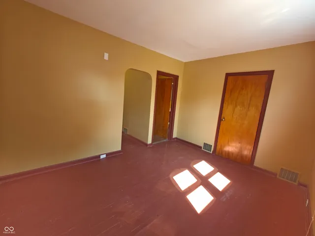 $745 | 424 South Pike Street, Unit 6, Shelbyville, IN 46176