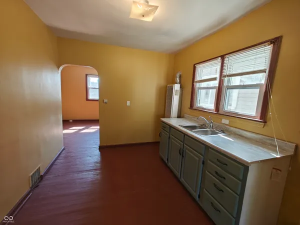 $895 | 424 South Pike Street, Unit 6, Shelbyville, IN 46176