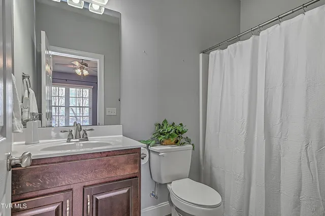 $690,000 | 581 Robert Court, Johnson City, TN 37601