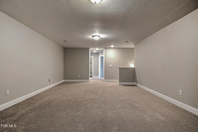 $690,000 | 581 Robert Court, Johnson City, TN 37601