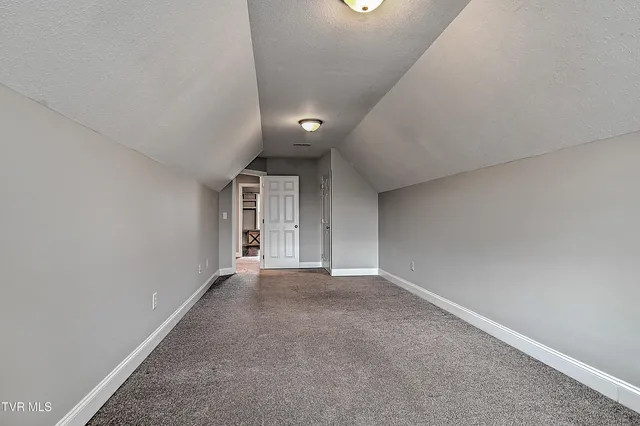 $690,000 | 581 Robert Court, Johnson City, TN 37601