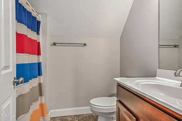 $625,000 | 581 Robert Court, Johnson City, TN 37601