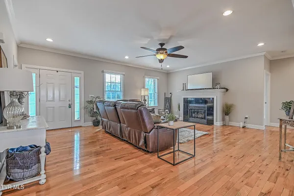 $625,000 | 581 Robert Court, Johnson City, TN 37601