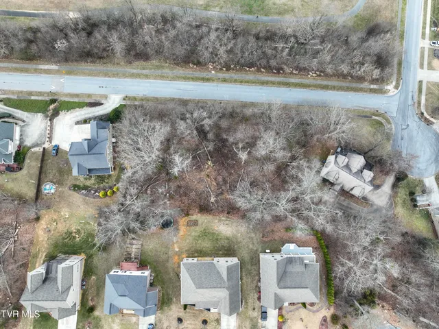 $690,000 | 581 Robert Court, Johnson City, TN 37601