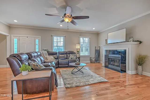 $690,000 | 581 Robert Court, Johnson City, TN 37601