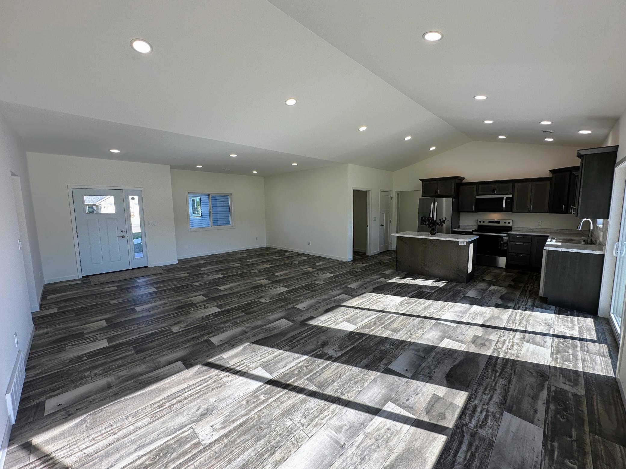 1003 8th Avenue Northwest Perham, MN 56573 - Photo 4 of 24