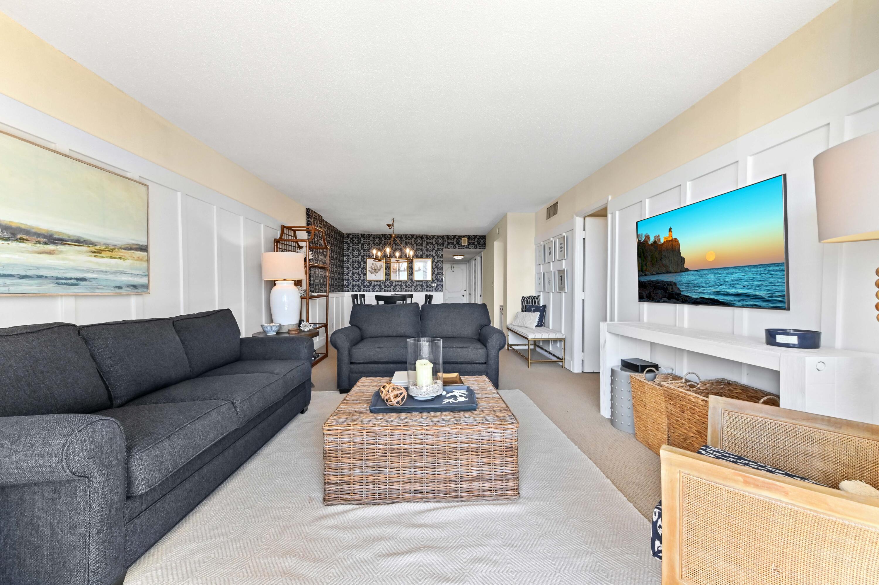 555 Northwest 4th Avenue, Unit 3110 Boca Raton, FL 33432 - Photo 8 of 29 Living Room