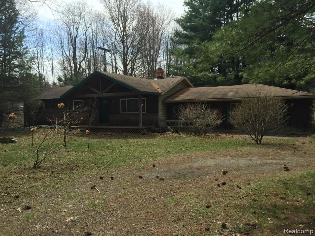 4135 Abbottsford Road North Street, MI 48049 - Photo 3 of 18 005.jpg