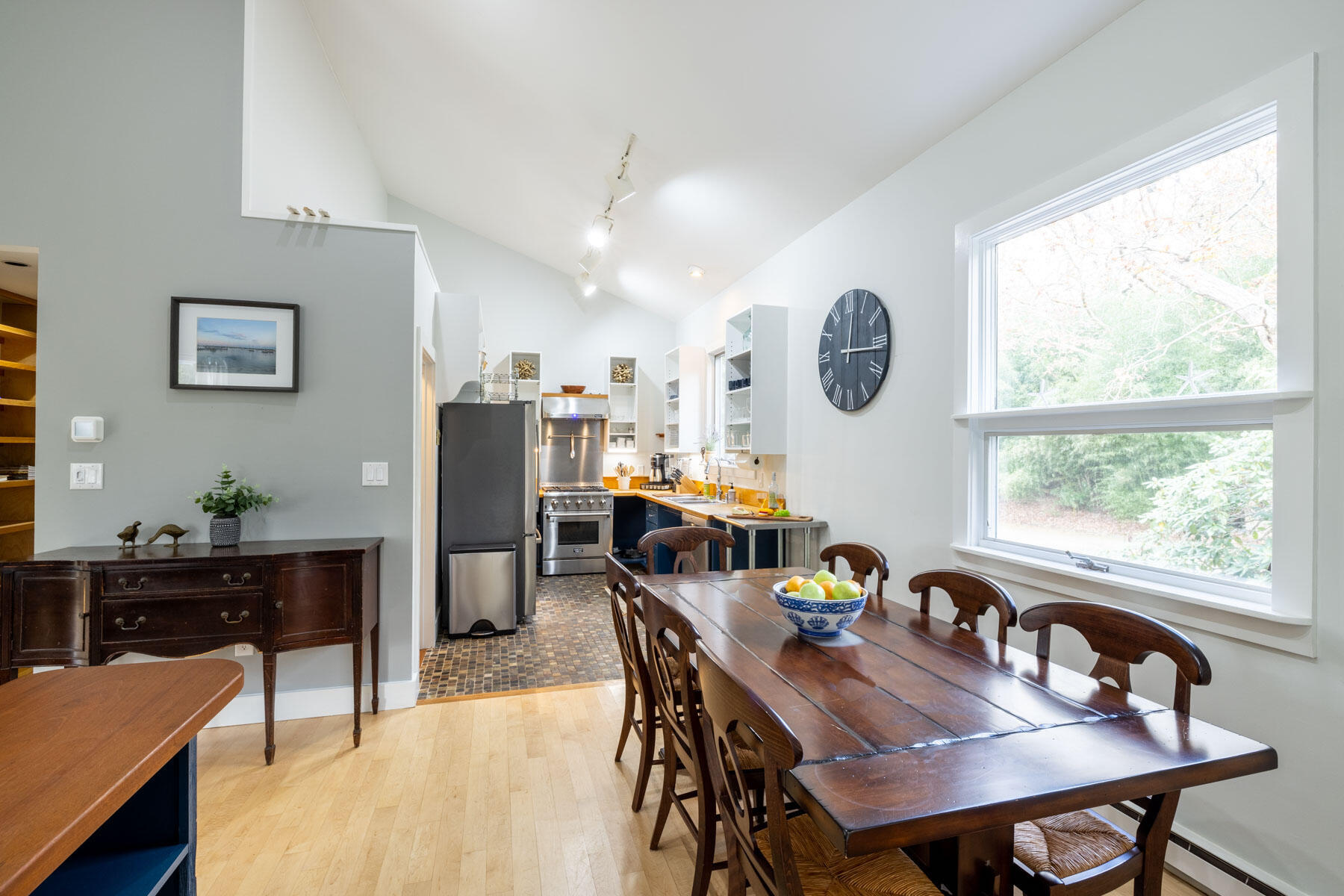 259 State Road West Tisbury, MA 02568 - Photo 6 of 23 Dining room