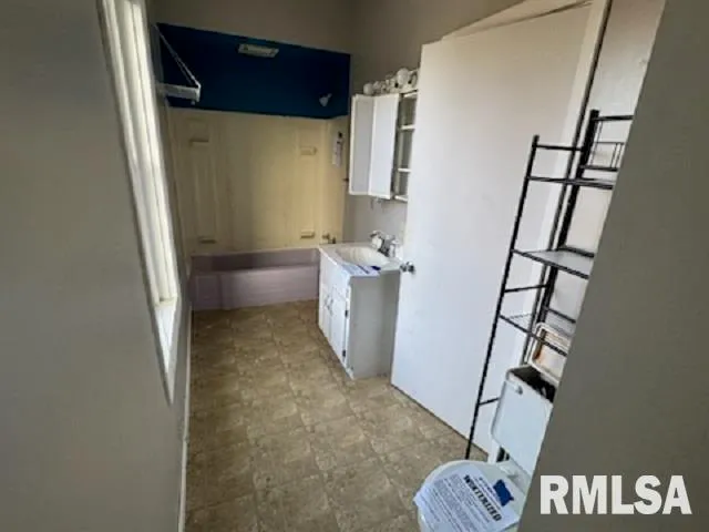 $100,000 | 908 Spruce Street, Quincy, IL 62301