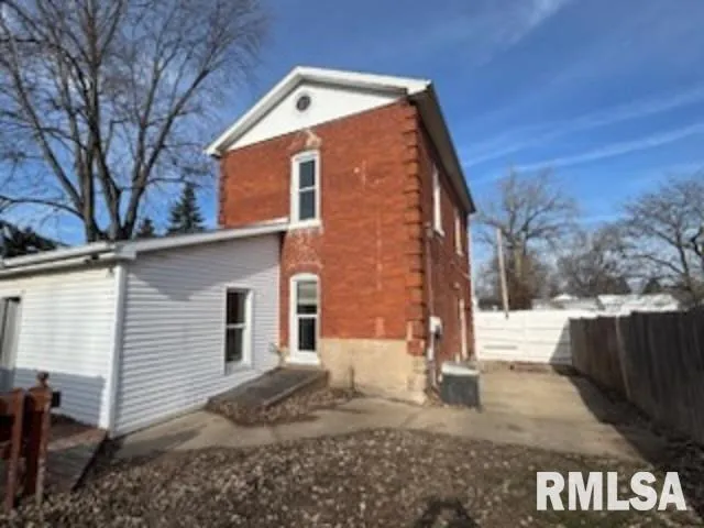 $100,000 | 908 Spruce Street, Quincy, IL 62301